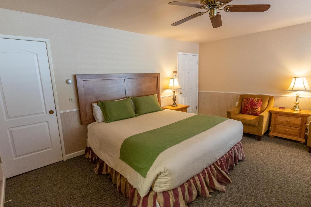 June Lake Motel Екстер'єр фото